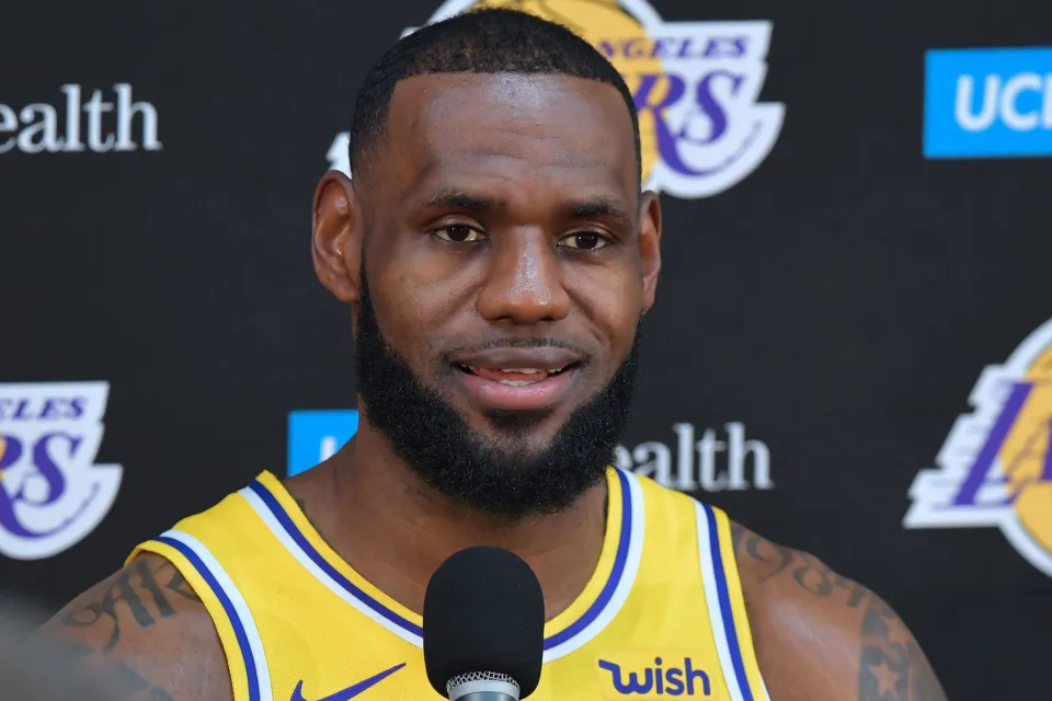 Professioneller amerikanischer Basketballspieler LeBron James