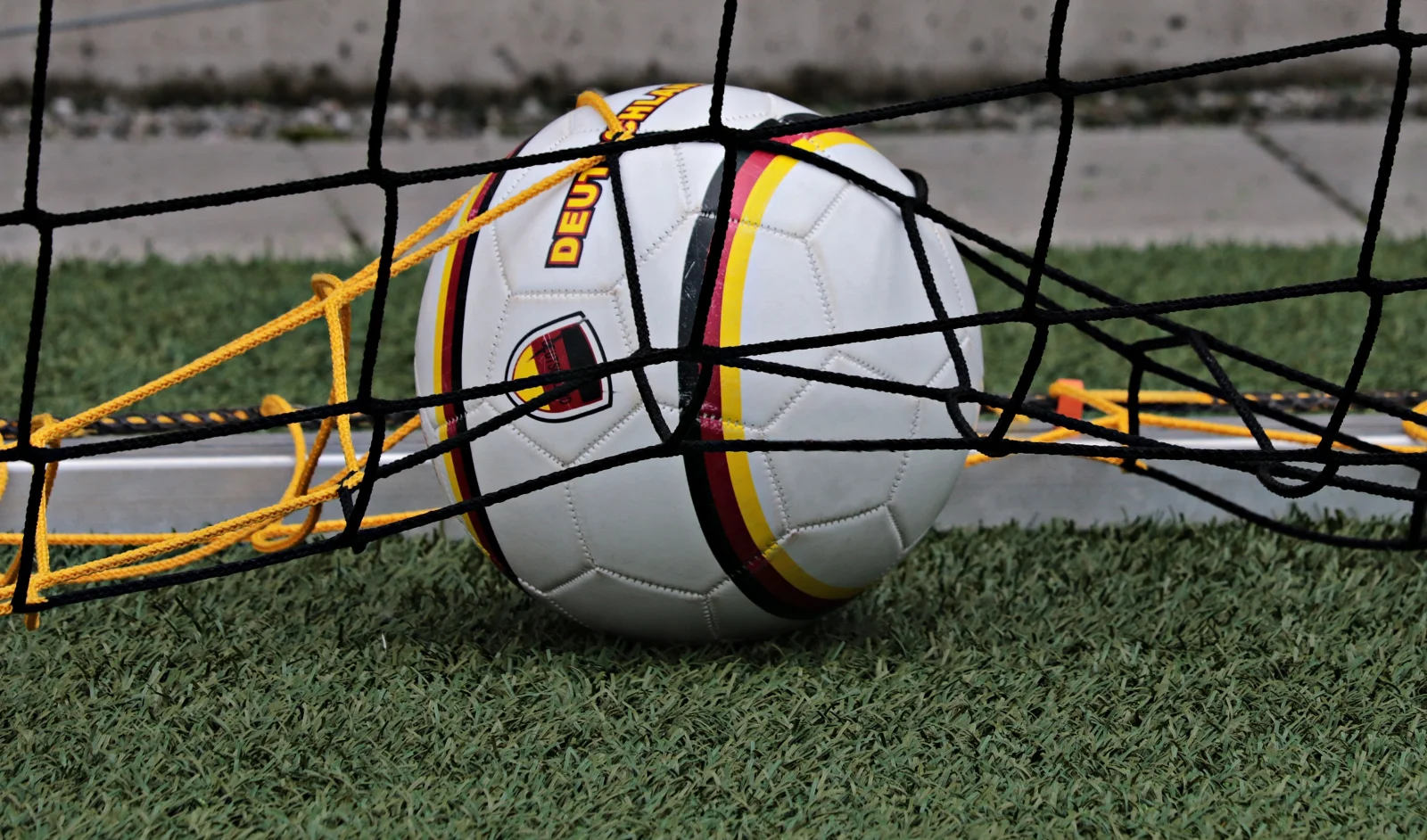 Fußball