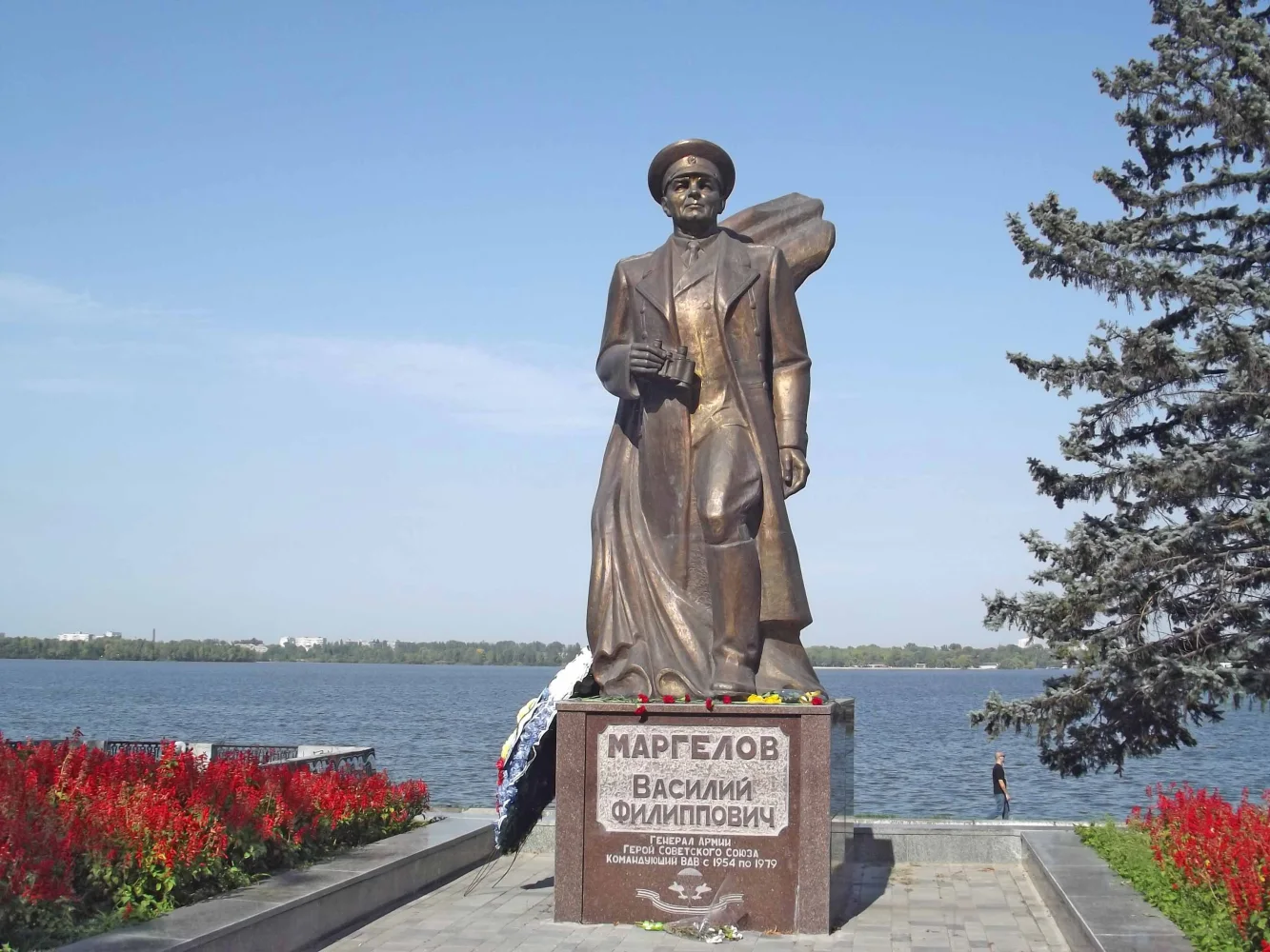 Denkmal für Wassili Margelow in Dnipro