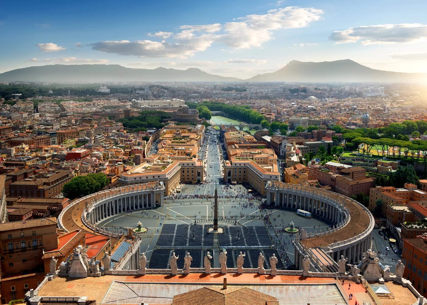 Blick von oben auf Platz, Italien