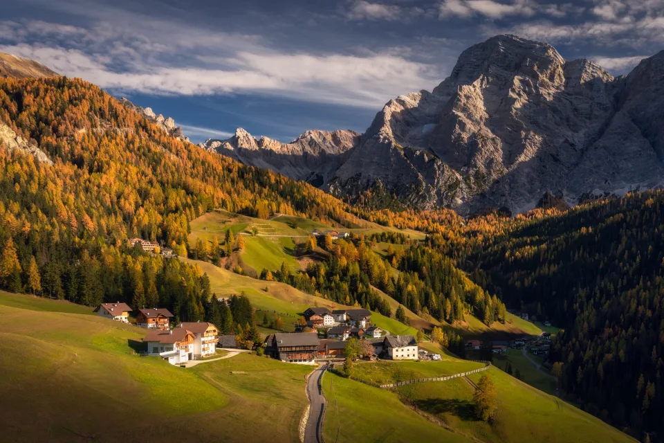 Landschaft und Sehenswürdigkeiten – Bergen Alpen, Italien