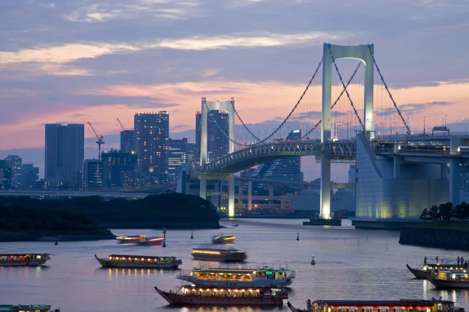 Brücke in Tokio