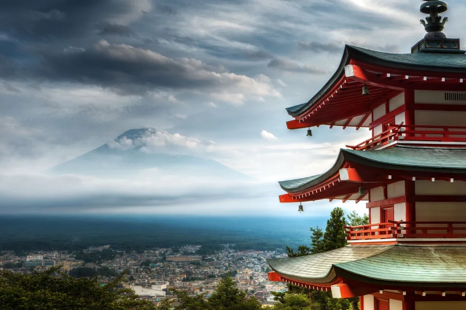 Pagode in Japan und Blick auf Berg Fuji