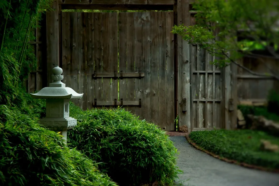 Tor in japanischer Garten