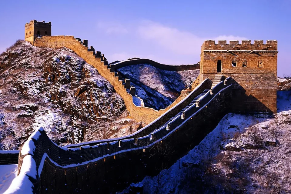 Bedeckte Schnee China Mauer