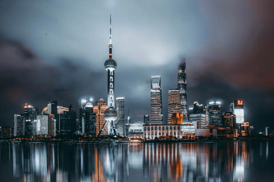 Blick auf Hochhäuser Stadt Shanghai, China