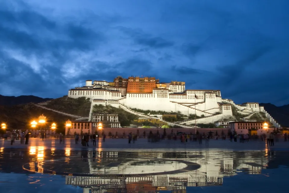 Festung auf dem Berg in China