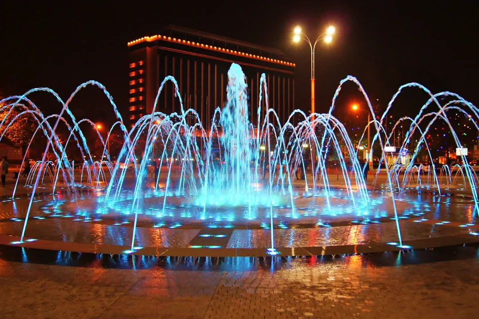 Brunnen in am Abend, Russland