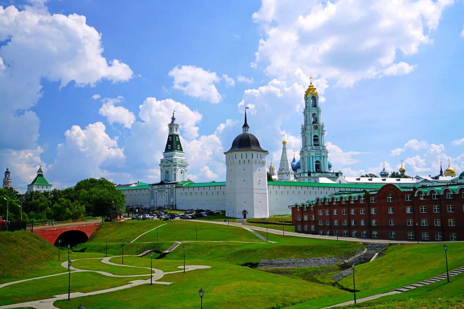 Landschaft und Sehenswürdigkeiten – Grüner bei im Sommer, Russland