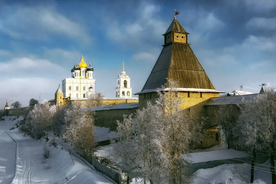Landschaft und Sehenswürdigkeiten – Winterlicher Kreml