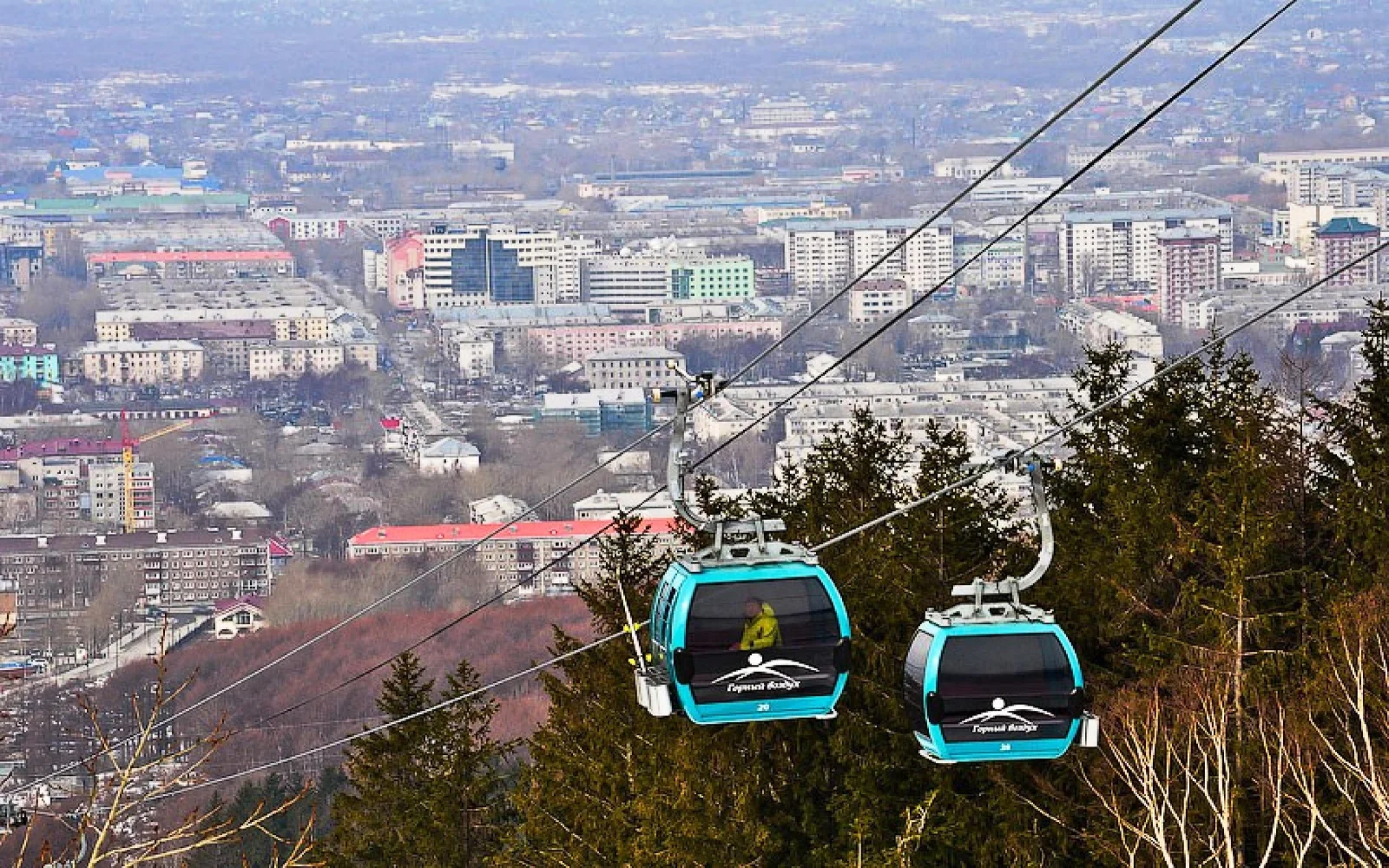 Seilbahn Straße, Süd – Sachalin Ski Ferienort Berg Russland
