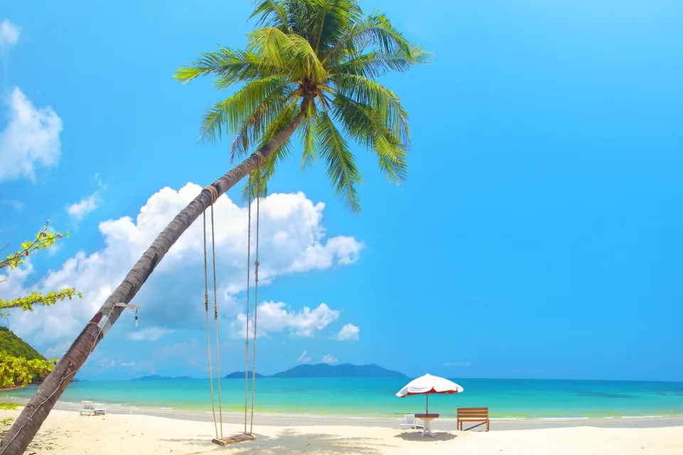 Strand mit weißem Sand