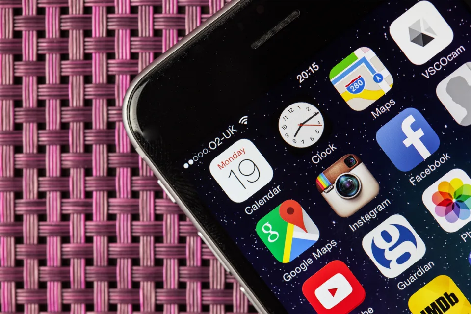 Iphone 4 cool wallpaper