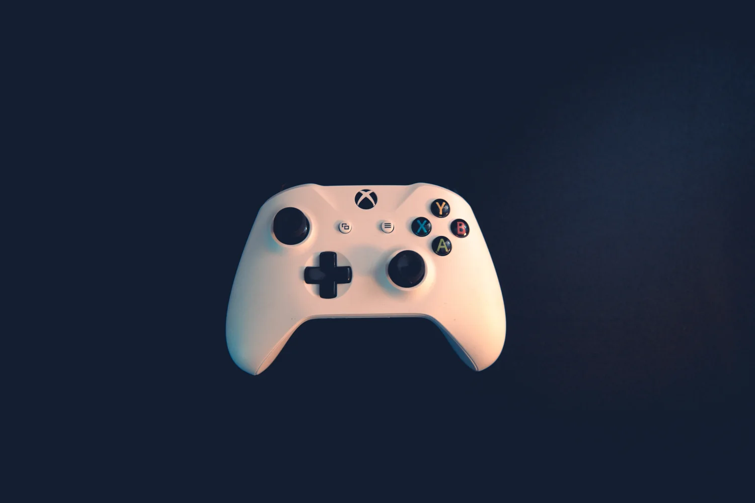 Weißer Xbox One Gamecontroller