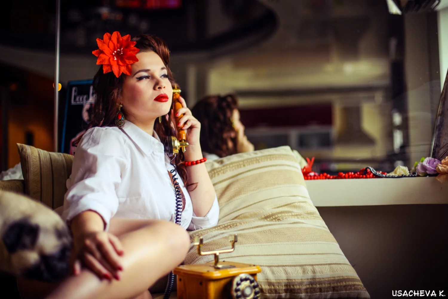 Frau und Retro