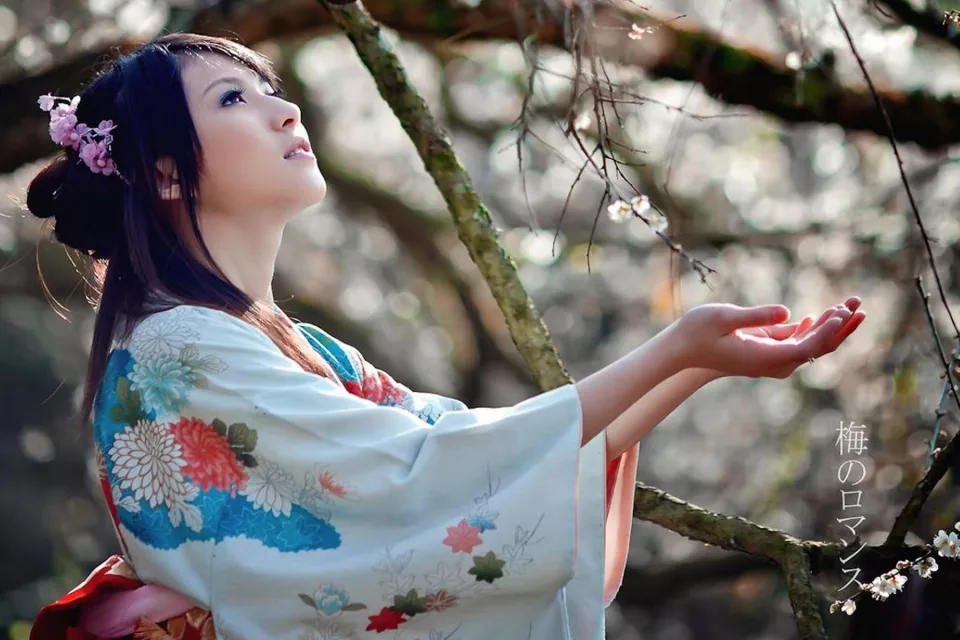 Porträtmotiv – Japanerin begrüßt
