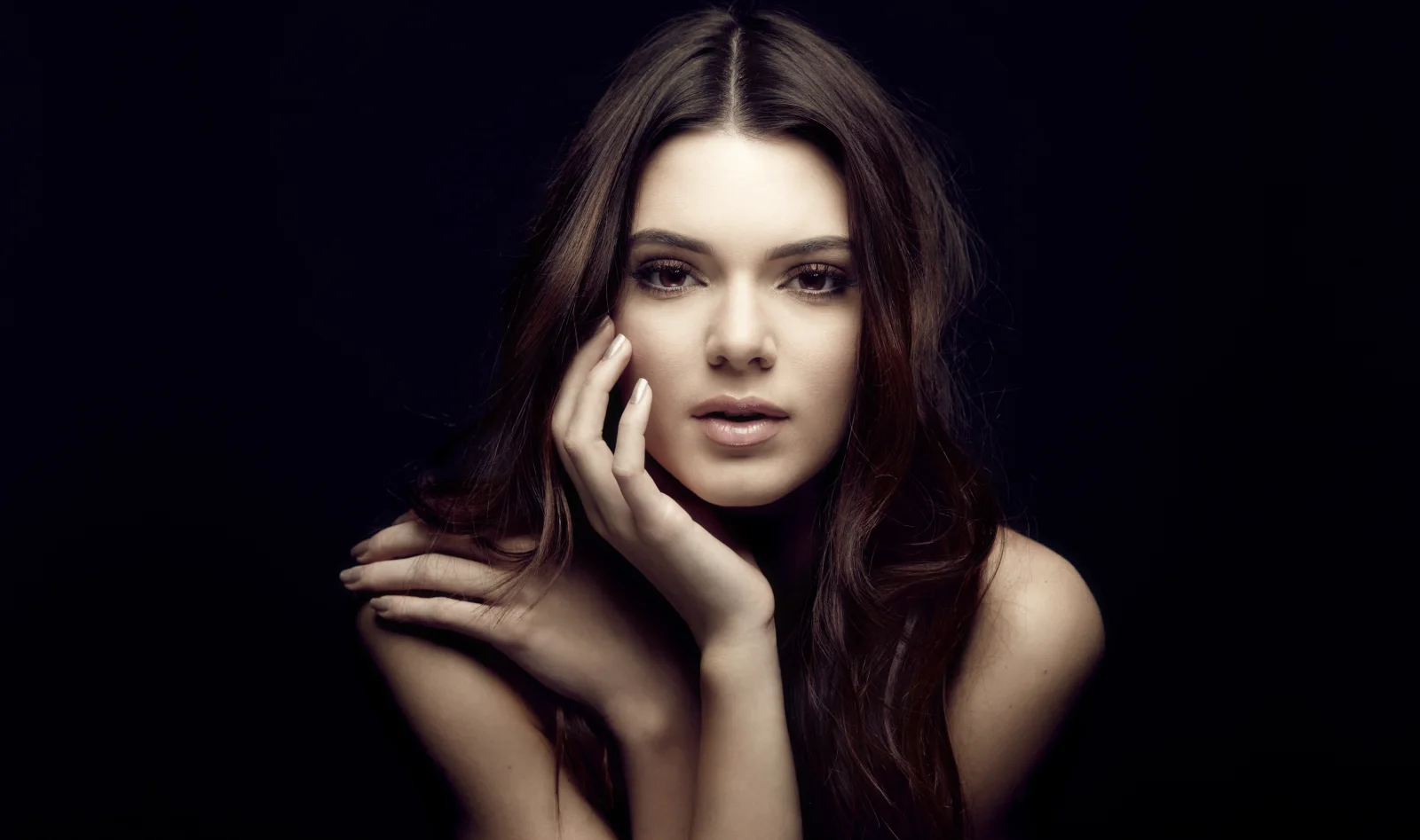 Kendall Jenner AMOLED