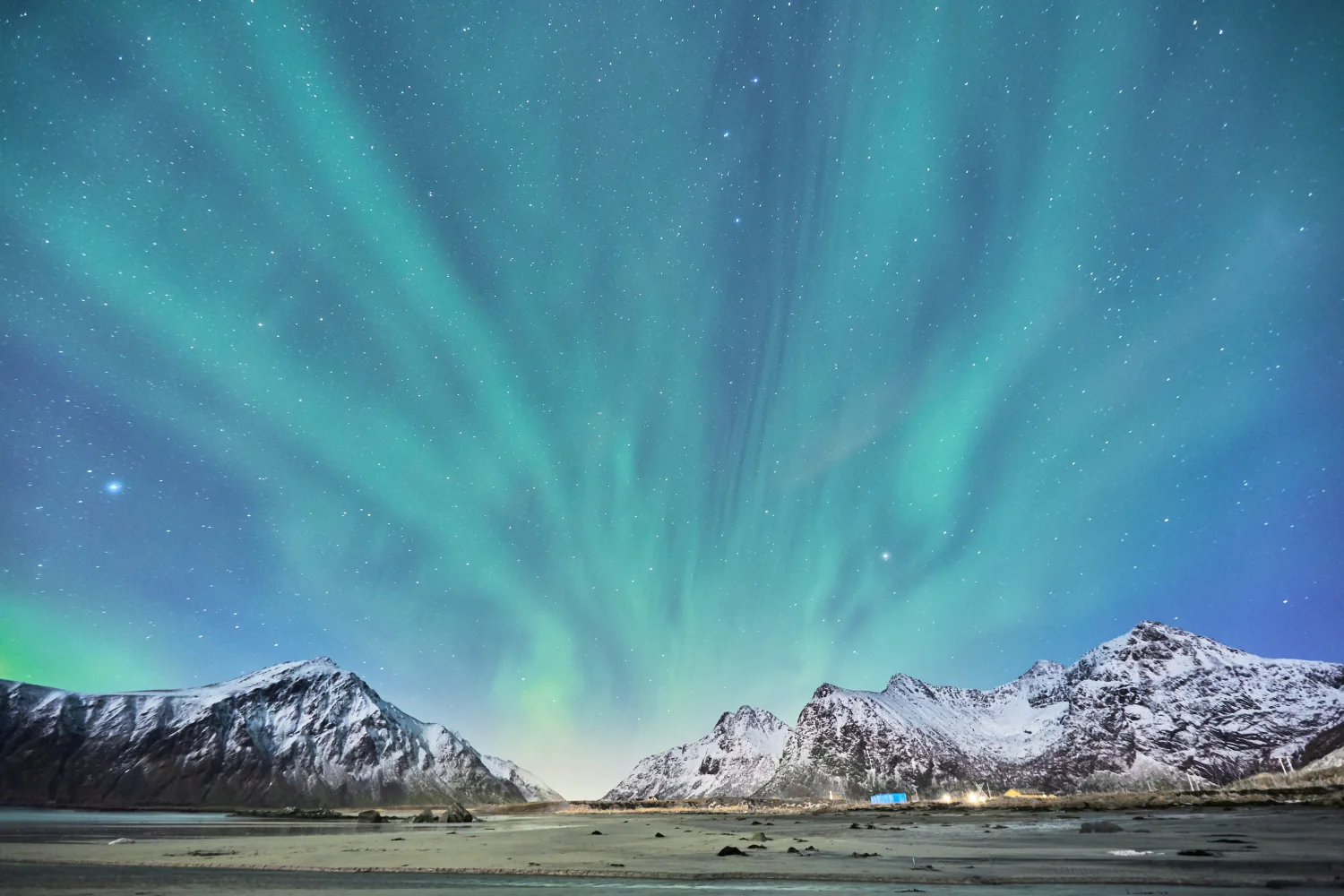 Aurora Borealis Snow Berge