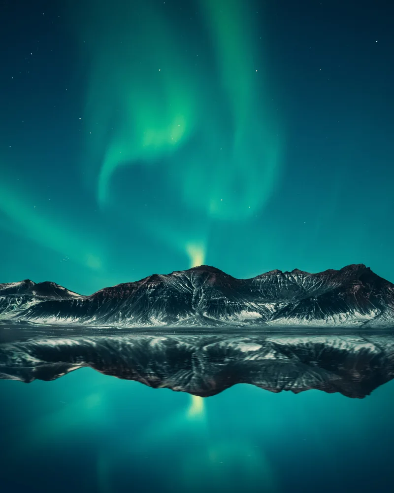 Aurora Borealis Berge