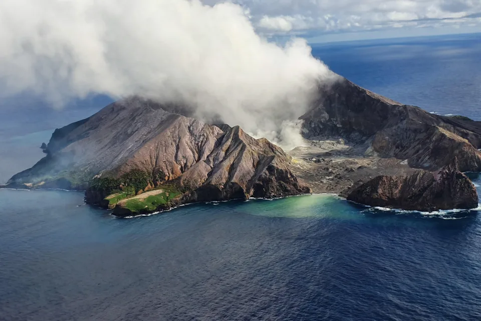Vulkanischer Insel White Island in weißen Rauch, neue Seeland