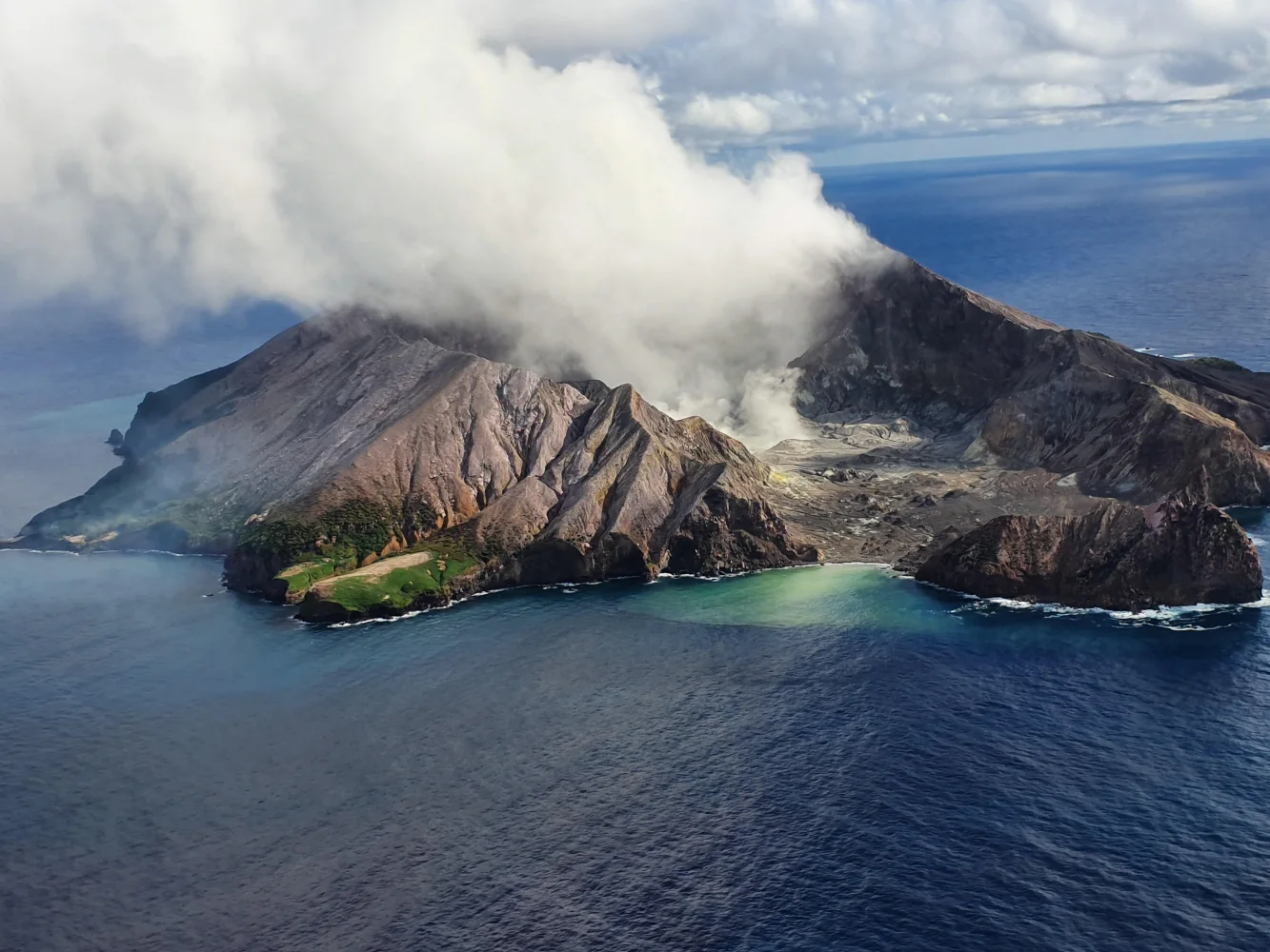Vulkanischer Insel White Island in weißen Rauch, neue Seeland