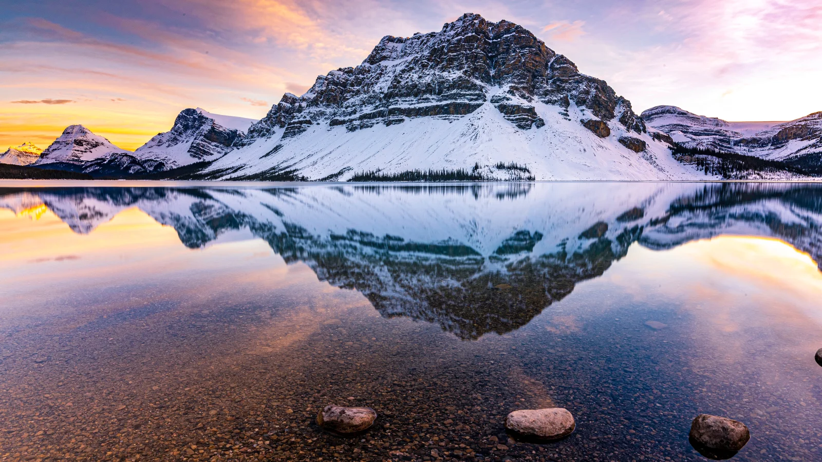 Bow Lake Crowfoot Berg