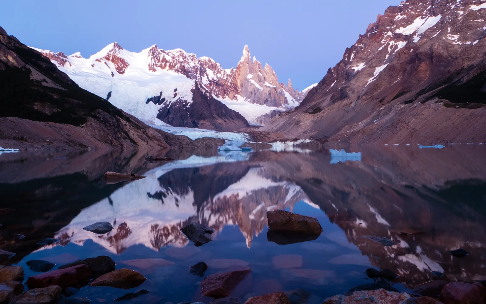 Cerro Torre Laguna Torre