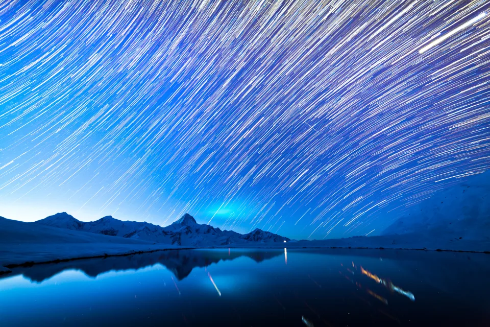 Stern Trails Astronomy