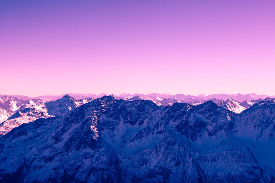 Violetter Himmel Glacier Berge