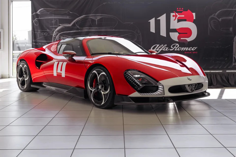 Alfa Romeo 33 Stradale Bespoke
