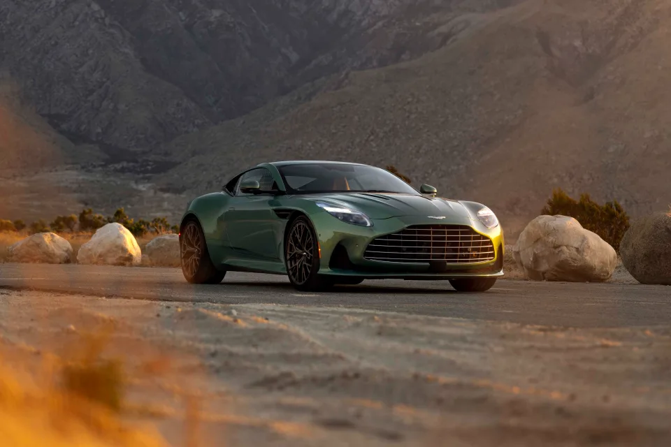 Aston Martin DB12 5K