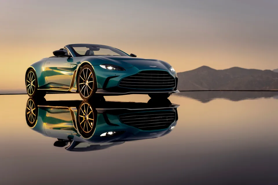 Aston Martin V12 Vantage Roadster Supersportwagen