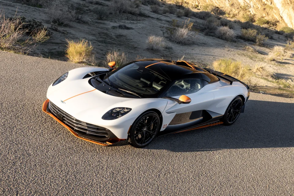 Aston Martin Valhalla 2025