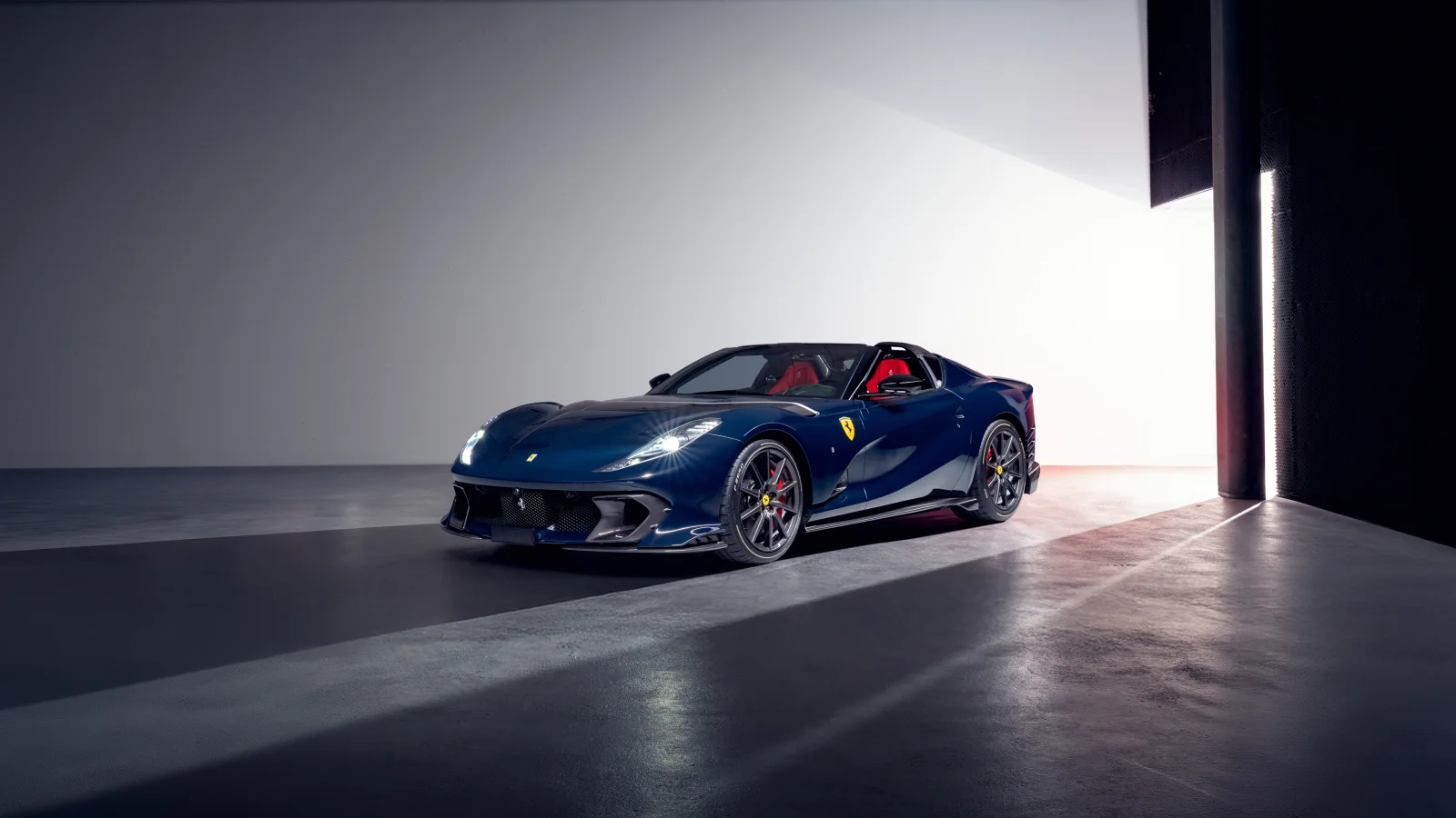 Ferrari 812 Competizione A Convertible