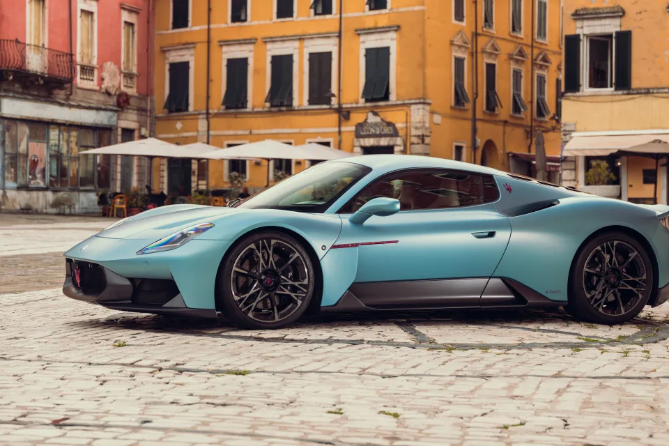 Maserati MCPURA 2025