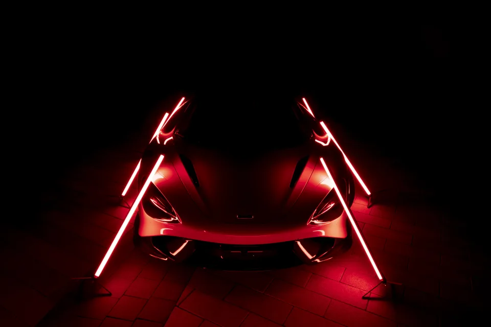 McLaren 765LT dunkle Ästhetik