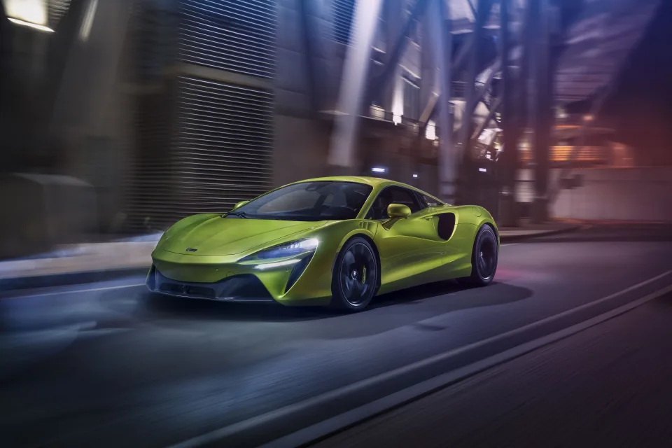 McLaren Artura Hybrid Supercar 5K