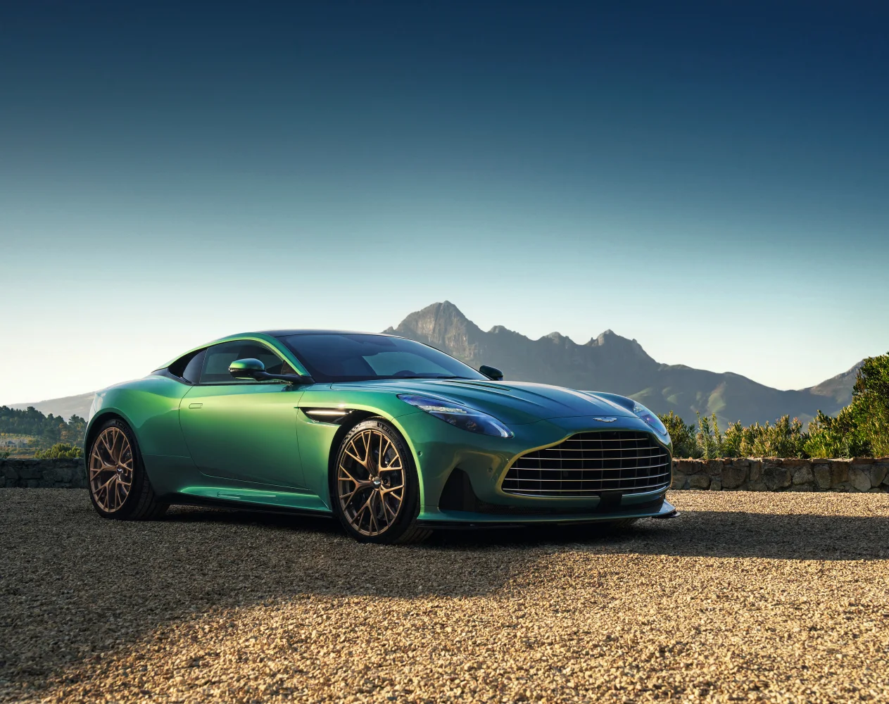 Aston Martin DB12 High Performance