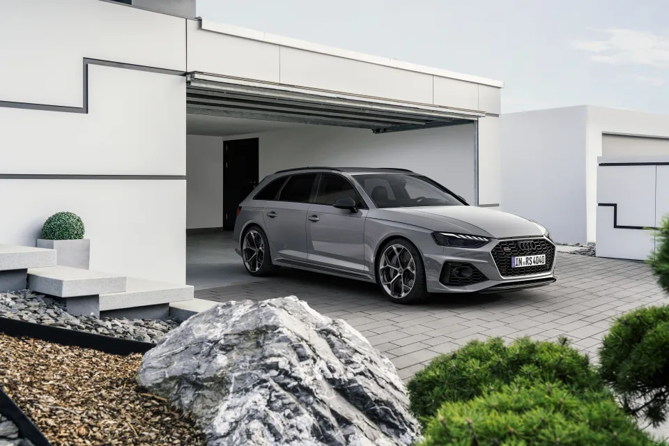Audi RS 4 Avant competition 2022