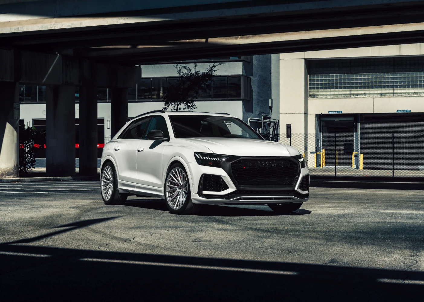 Audi RS Q8 8K
