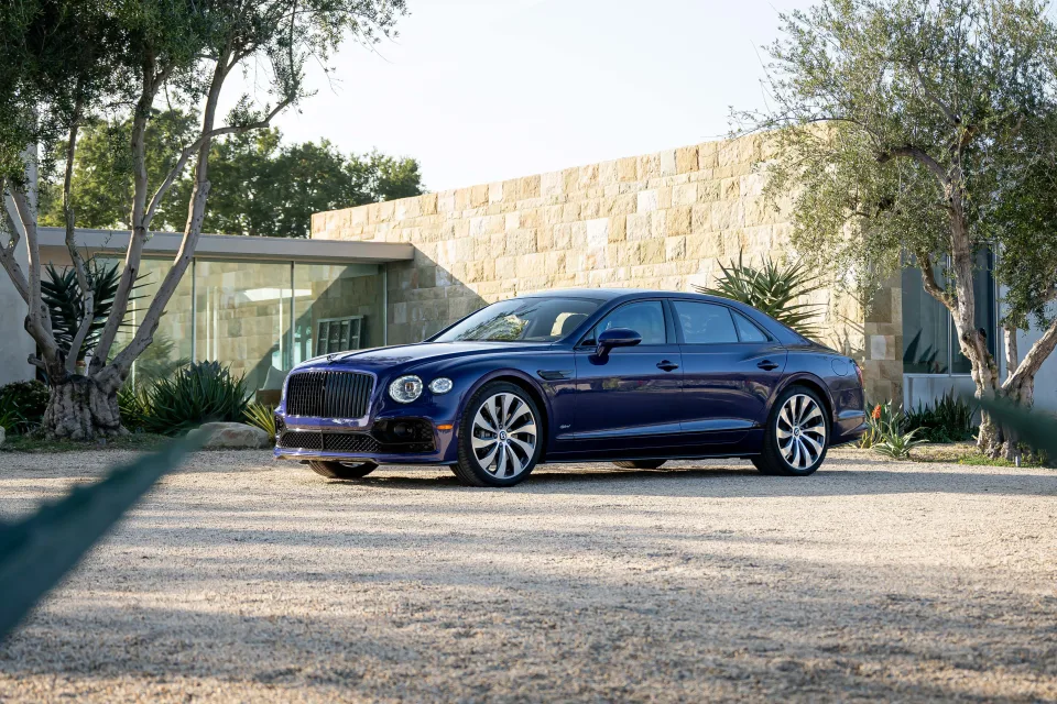 Bentley Flying Spur Hybrid 2022