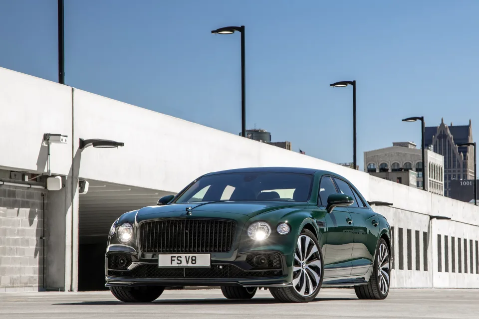 Bentley Flying Spur V8 2021