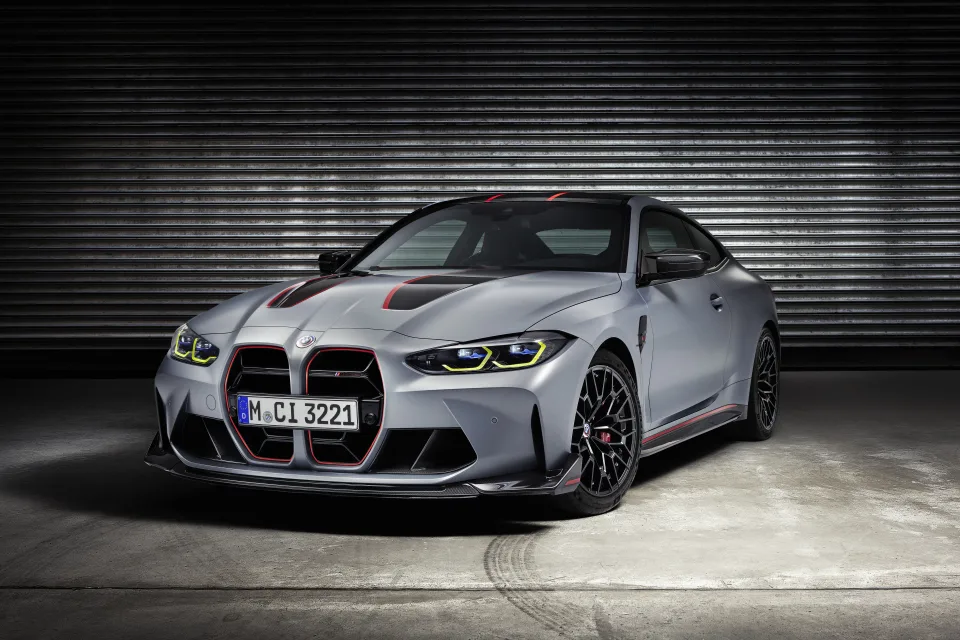 BMW M4 CSL 2022