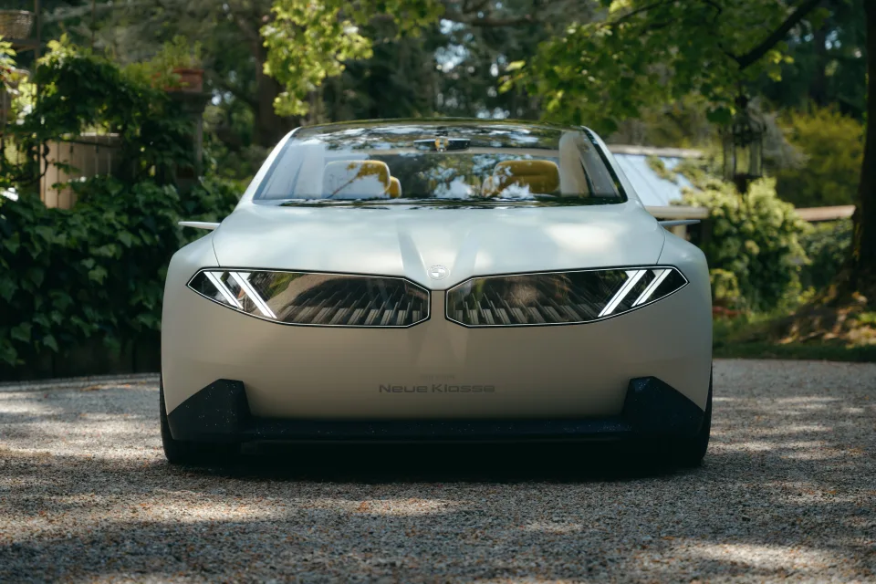 BMW Vision Neue Klasse 8K
