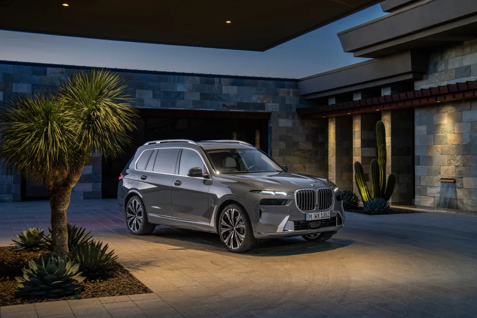 BMW X7 xDrive40i 5K