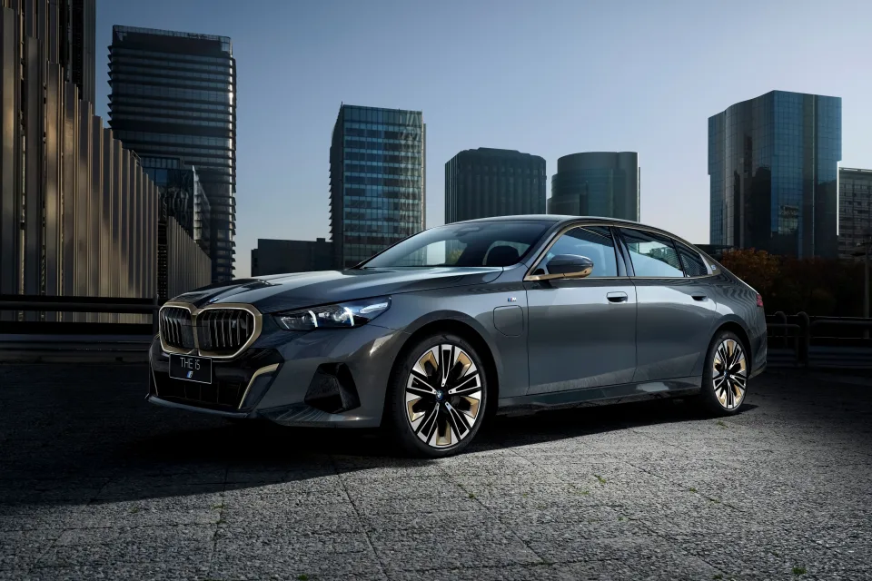 BMW i5 M Sport 2024