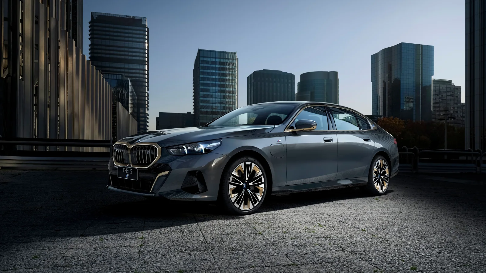 BMW i5 M Sport 2024