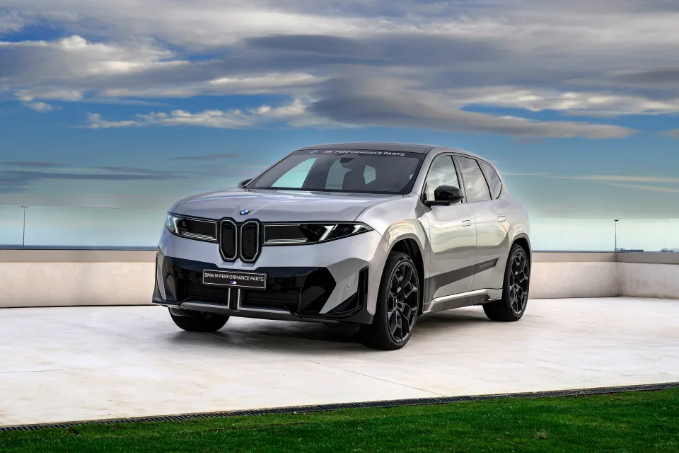 BMW iX3 50 xDrive M Performance Parts 2025