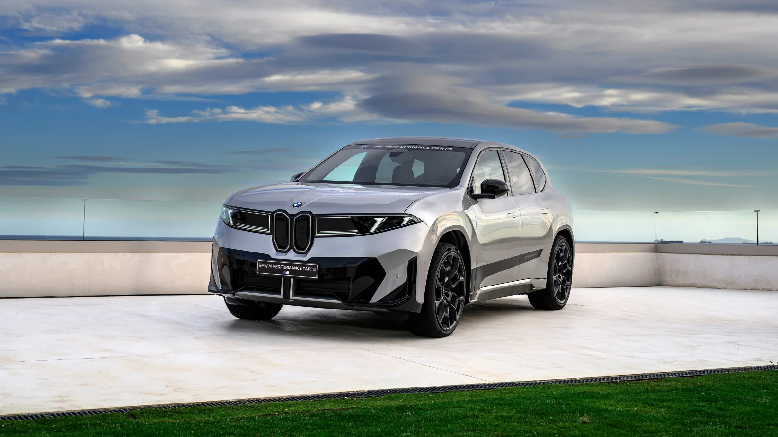 BMW iX3 50 xDrive M Performance Parts 2025