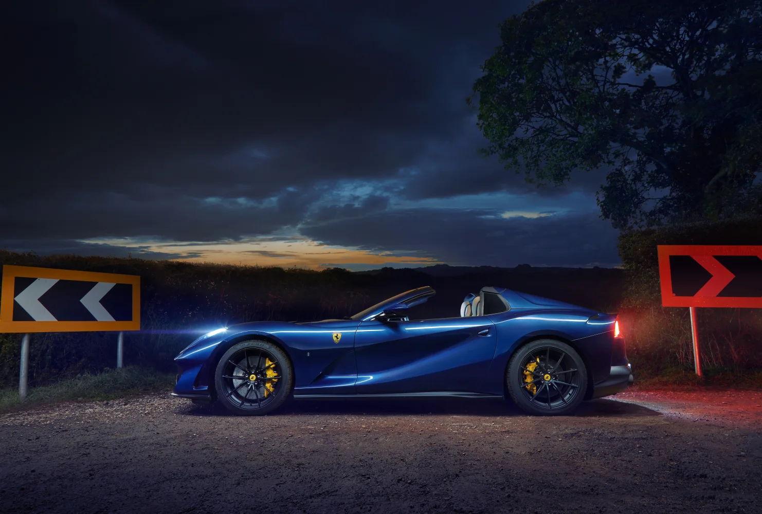 Ferrari 812 GTS Night